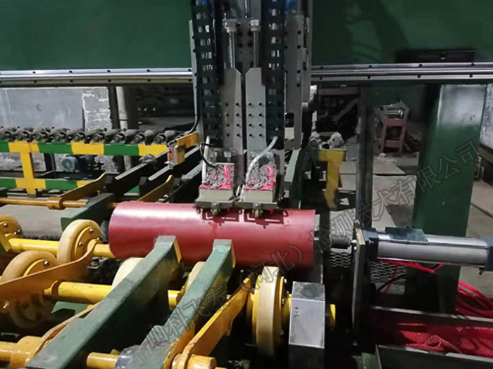 钢管超声探伤设备.jpg